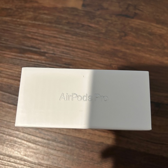 airpod pros 2nd generation - Picture 2 of 3